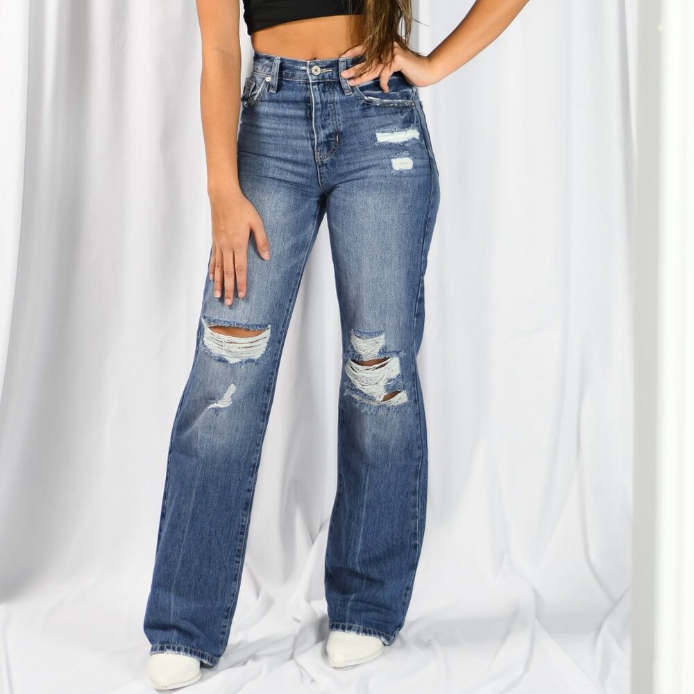 Kancan Ultra High Rise distressed 90s Flair Jeans